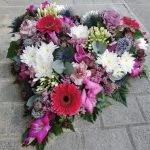 Coeur deuil, par Eucalyptus et Mimosa, fleuriste à Matha