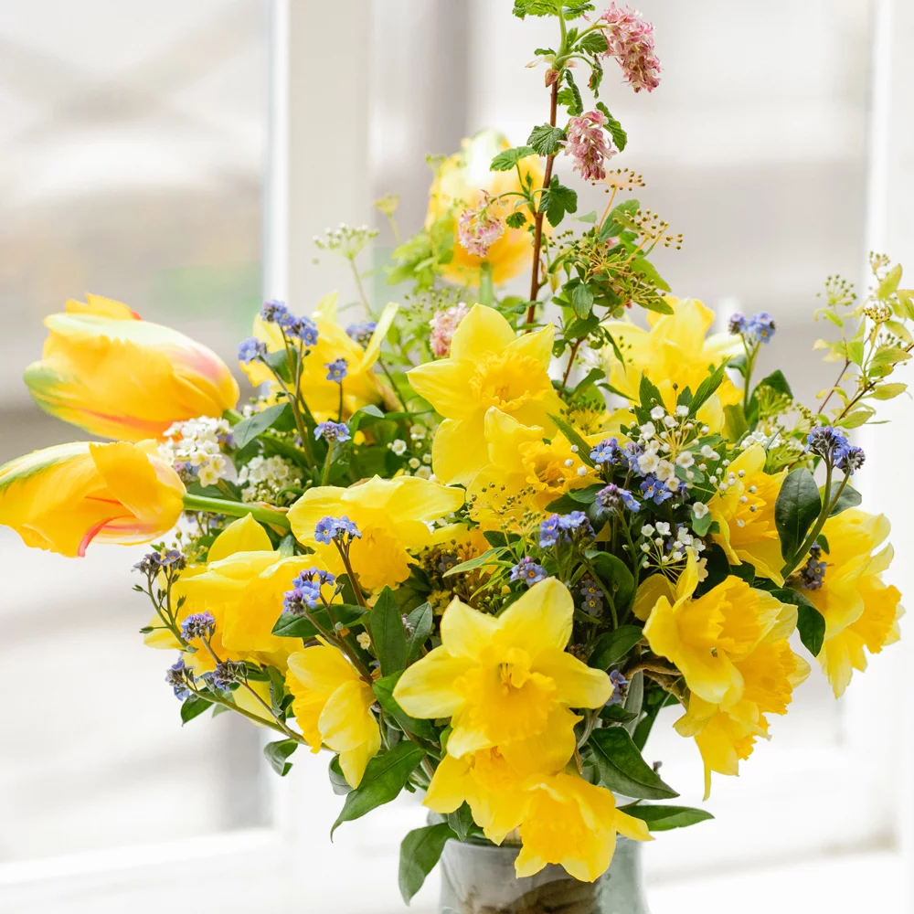Bouquet Printemps jaune, par Pensée de fleurs, fleuriste à Paris