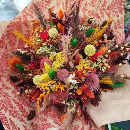 Bouquet de fleurs séchées colorés Bouquet de fleurs séchées colorés, par L'ART Ô ZOIR, fleuriste à Tours
