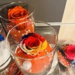 Rose éternelle vase sable, par Passion Florale by Lili-fleurs, fleuriste à Le Moule