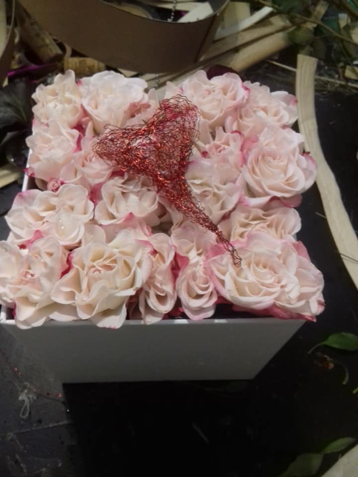 Boîte à Chapeau, par Akane - Le murmure des fleurs, fleuriste à Barjols