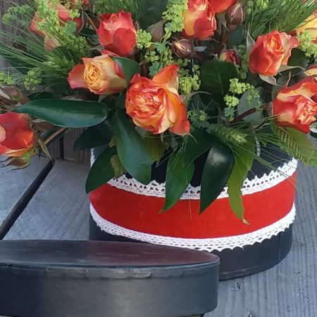 votre artisan fleuriste vous propose le bouquet : Boîtes Fleuries