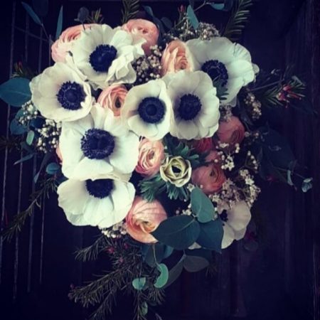 votre artisan fleuriste vous propose le bouquet : Bouquet Fleurs De Saison