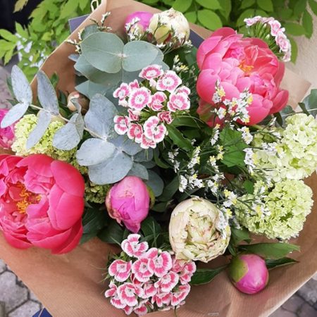 votre artisan fleuriste vous propose le bouquet : Bouquet de saison (mai)