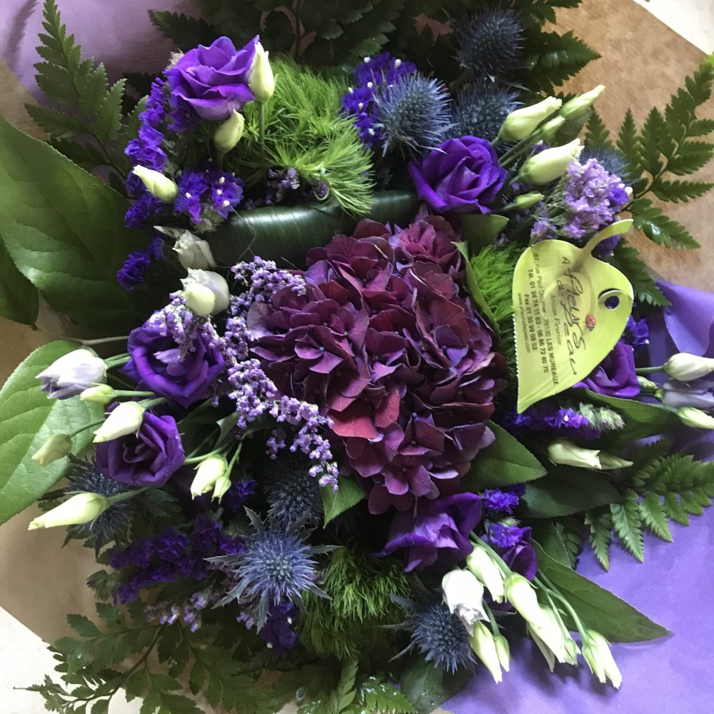 Bouquet bleu champêtre, par A fleurs de peau, fleuriste à Les Mureaux