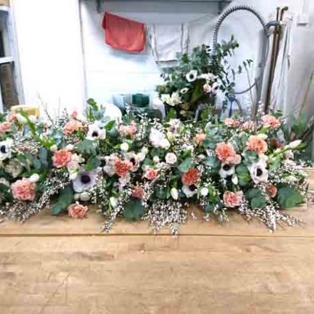 Dessus de cercueil, par A fleur et a mesure, fleuriste à Paris