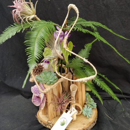 votre artisan fleuriste vous propose le bouquet : Green and Wood