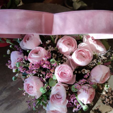 votre artisan fleuriste vous propose le bouquet : Boite de Roses