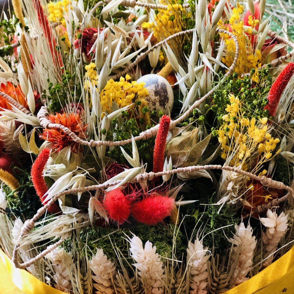 Centre de table en fleurs séchées, par Akane - Le murmure des fleurs, fleuriste à Barjols