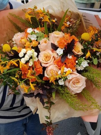 votre artisan fleuriste vous propose le bouquet : Bouquet vif