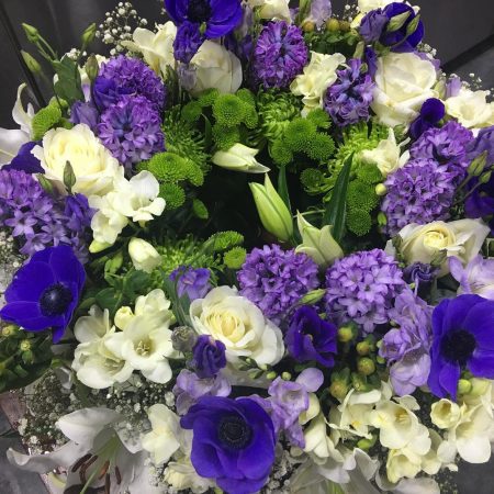 votre artisan fleuriste vous propose le bouquet : Bouquet bleu
