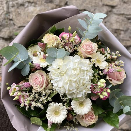 votre artisan fleuriste vous propose le bouquet : Bouquet Actuel
