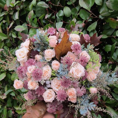 votre artisan fleuriste vous propose le bouquet : Bouquet Aube Automne