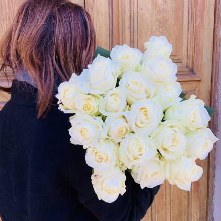 votre artisan fleuriste vous propose le bouquet : La Rose Tiffany Levain
