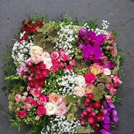 votre artisan fleuriste vous propose le bouquet : Carré Deuil