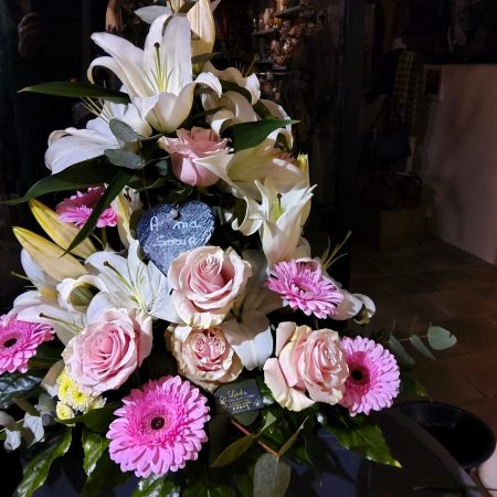 votre artisan fleuriste vous propose le bouquet : Composition Deuil