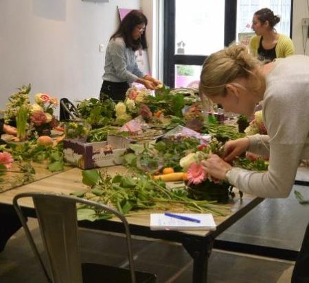 votre artisan fleuriste vous propose le bouquet : Cours d'Art Floral adulte
