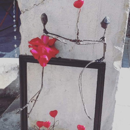 votre artisan fleuriste vous propose le bouquet : Les Amoureux En Fleurs Stabilisées