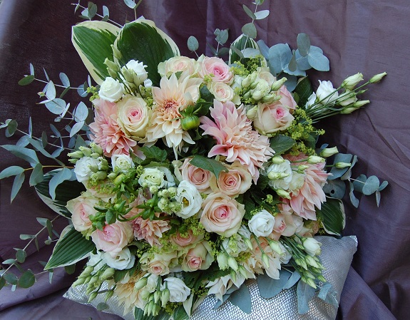 votre artisan fleuriste vous propose le bouquet : Tendresse