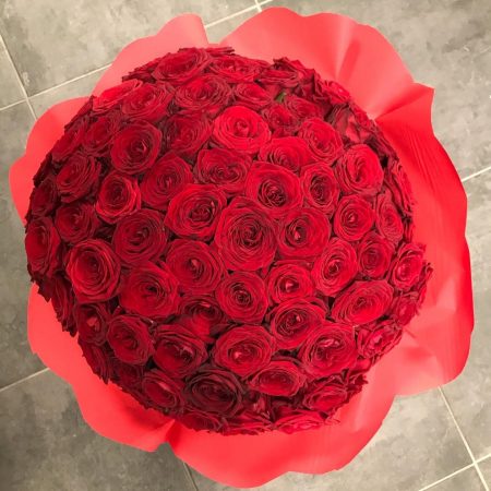 votre artisan fleuriste vous propose le bouquet : Bouquet De Taille Non-Conventionnelle