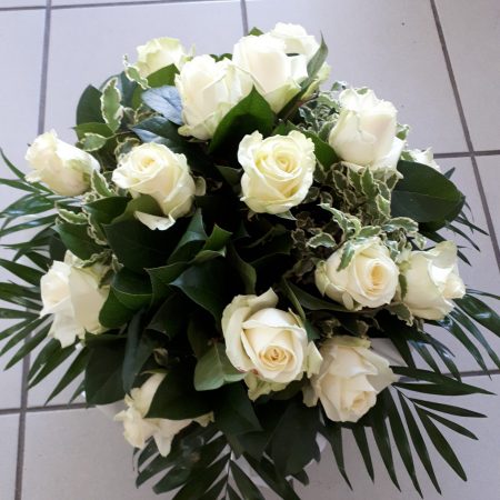 votre artisan fleuriste vous propose le bouquet : Bouquet Rond De Roses