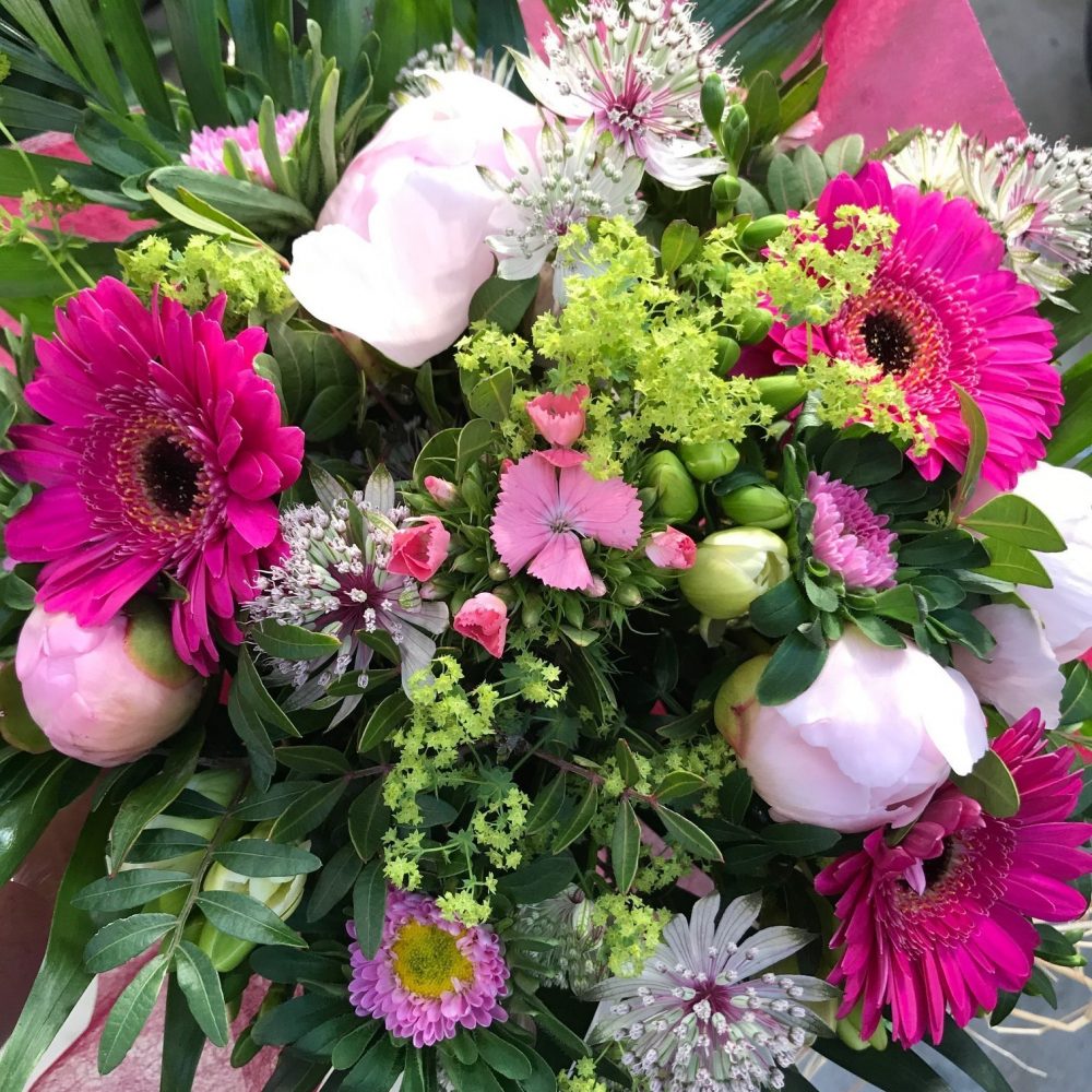 Bouquet Du Fleuriste, par Au Pouvoir Des Fleurs, fleuriste à Saint-Martin-des-Champs