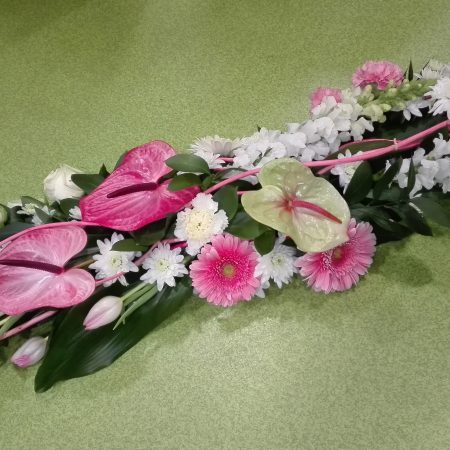 votre artisan fleuriste vous propose le bouquet : Gerbe Moderne