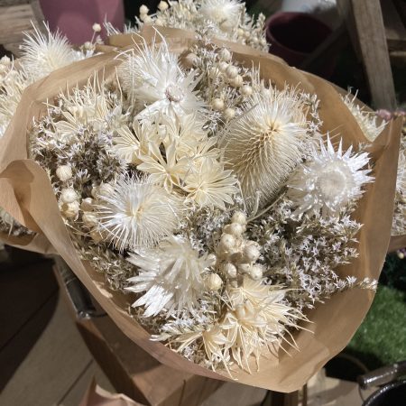 votre artisan fleuriste vous propose le bouquet : Bouquet de fleurs séchées