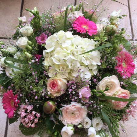 votre artisan fleuriste vous propose le bouquet : Bouquet Amelie