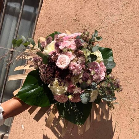votre artisan fleuriste vous propose le bouquet : Bouquet Varois