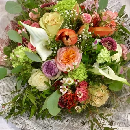 votre artisan fleuriste vous propose le bouquet : Bouquet vaporeux et champêtre