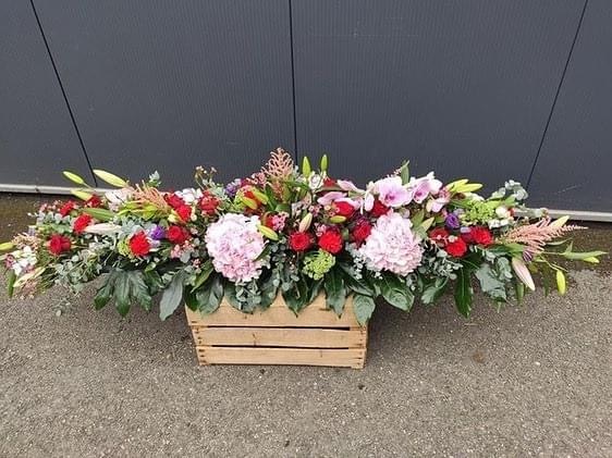 Dessus de cercueil, par Au Temps des Fleurs Aussonne, fleuriste à Montauban