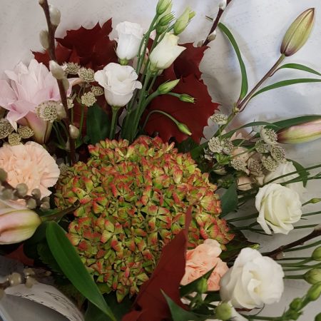 votre artisan fleuriste vous propose le bouquet : Bouquet chaleureux