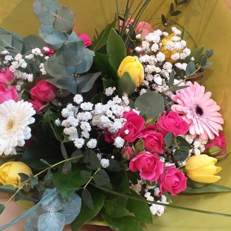 votre artisan fleuriste vous propose le bouquet : Bouquet de saison - Le Jardin du Tillay