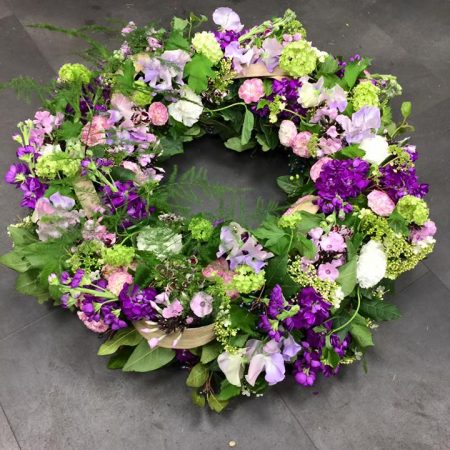 Couronne fleurie, par Paradoxe - Design Floral, fleuriste à Sucy-en-Brie