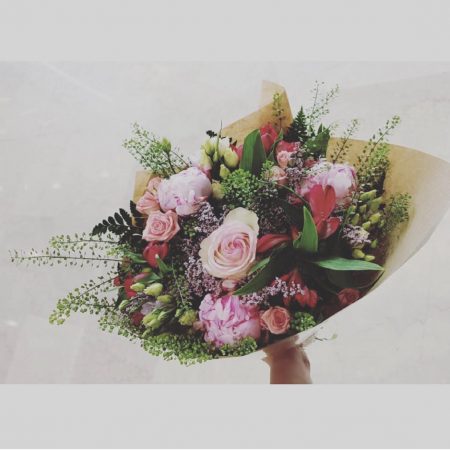 votre artisan fleuriste vous propose le bouquet : Bouquet Fête des mères - Taille M