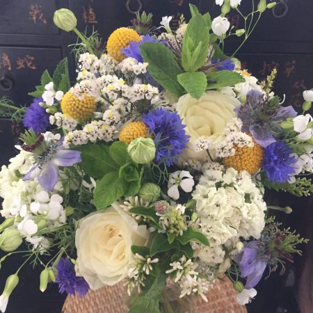 votre artisan fleuriste vous propose le bouquet : Bouquet de mariée champêtre