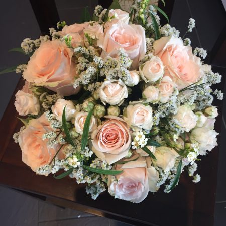 votre artisan fleuriste vous propose le bouquet : Centre de table des mariés