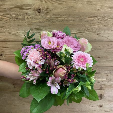 votre artisan fleuriste vous propose le bouquet : Bouquet du fleuriste ROSE