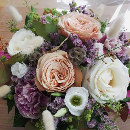 votre artisan fleuriste vous propose le bouquet : La composition Camille