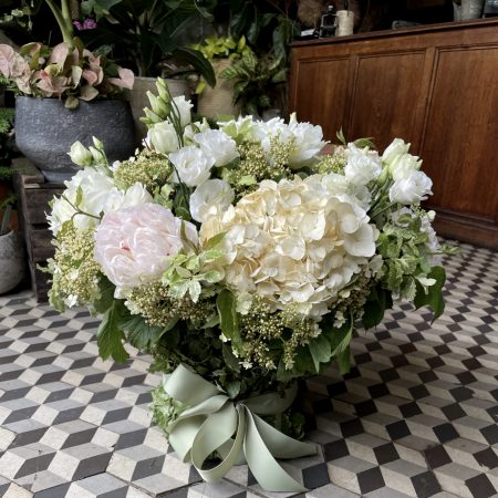 votre artisan fleuriste vous propose le bouquet : DEUIL CRÈME