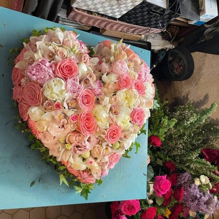 votre artisan fleuriste vous propose le bouquet : Composition florale