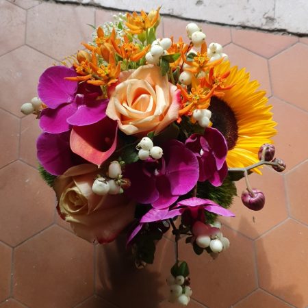 Bouquet à base de tournesols, par Les Lys de Boulogne, fleuriste à Boulogne-Billancourt