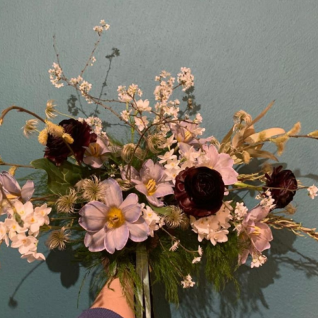 votre artisan fleuriste vous propose le bouquet : Bouquet Sauvage destructuré