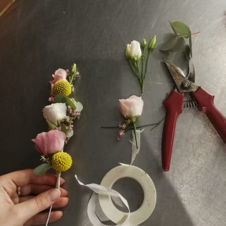 votre artisan fleuriste vous propose le bouquet : Prestation "Atelier floral" à domicile