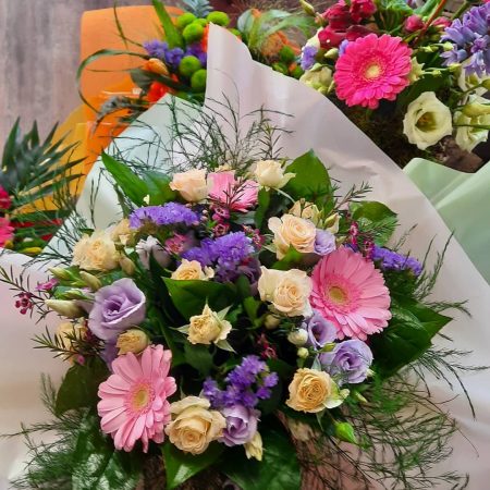 votre artisan fleuriste vous propose le bouquet : Bouquet pour les fêtes de fin d'année