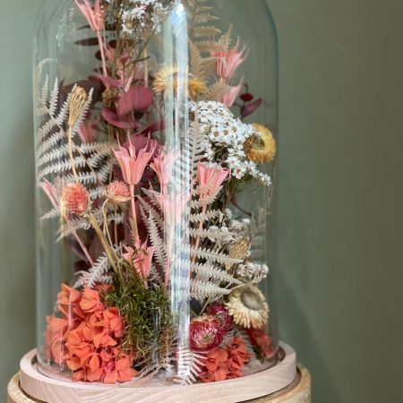 votre artisan fleuriste vous propose le bouquet : Cloche de Fleurs Séchées