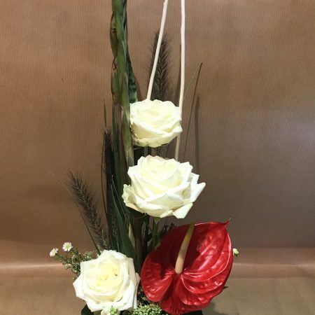 votre artisan fleuriste vous propose le bouquet : Composition Lina