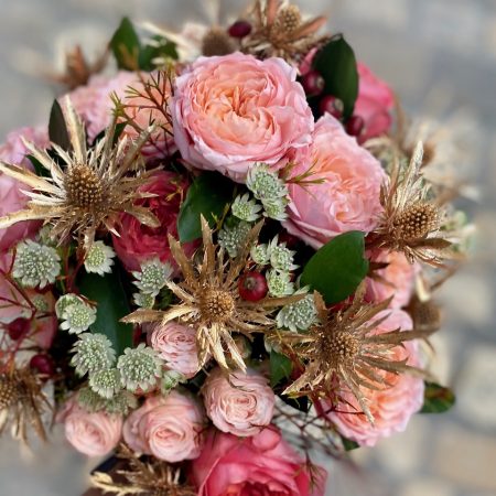 votre artisan fleuriste vous propose le bouquet : Bouquet pour les Fêtes de fin d'année