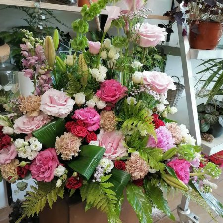 votre artisan fleuriste vous propose le bouquet : Bouquet Féerie Florale